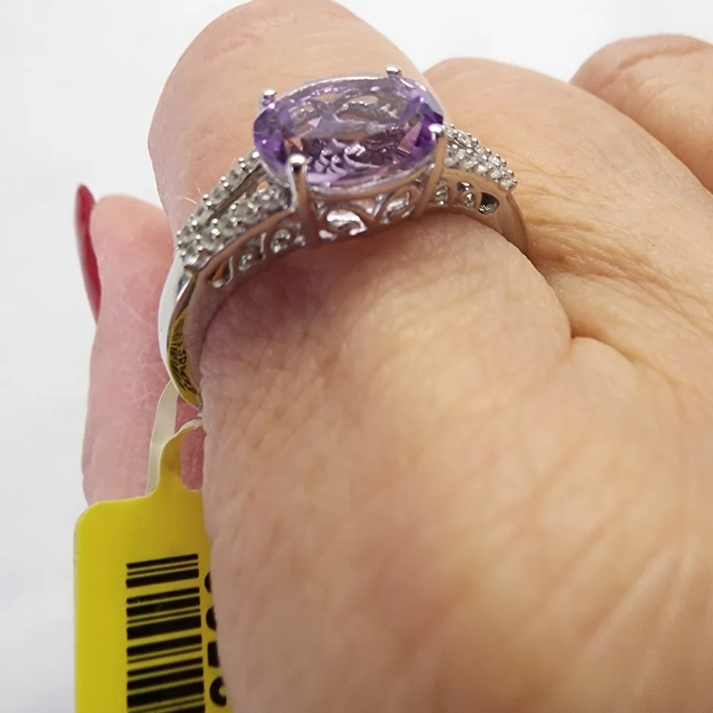 New In Package Sterling Silver Oval Cut Amethyst Ring SZ 10